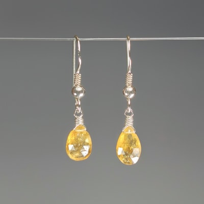 Aros De Granate Espesartina en Gotas Facetadas de 8 mm