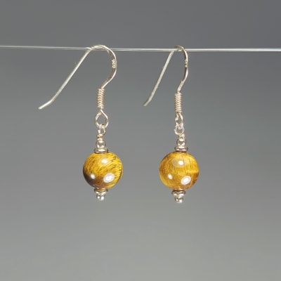Aros De Ojo De Tigre en Perlas de 8 mm