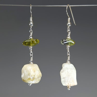 Aros De Turmalina Blanca Y Turmalina Verde