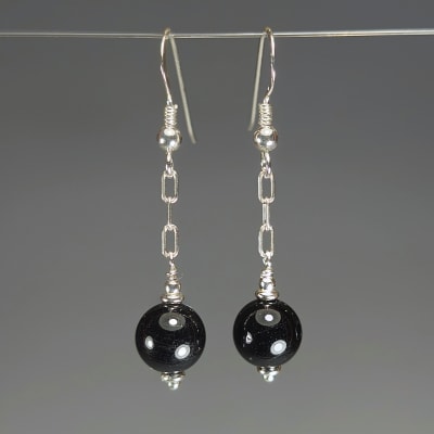 Aros De Turmalina Negra en Perlas y Cadena de 8 mm1