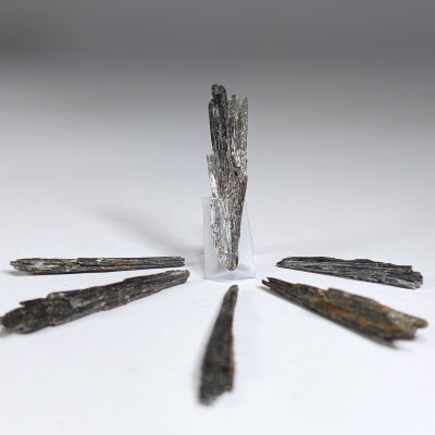 Barra De Cianita Negra de 3 cm1