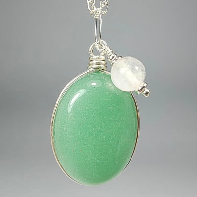 Colgante De Aventurina Verde Y Cuarzo Rosa en Cabuchón Oval de 25 mm