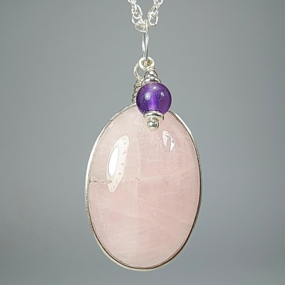 Colgante De Cuarzo Rosa Y Cuarzo Amatista en Cabuchón Oval de 25 mm1
