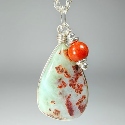 Colgante De Larimar Y Jaspe Rojo en Cabuchón Gota de 22 mm