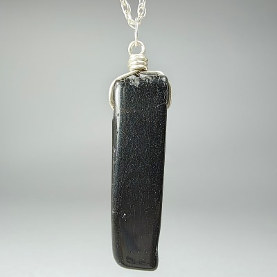 Colgante De Obsidiana Negra en Paleta