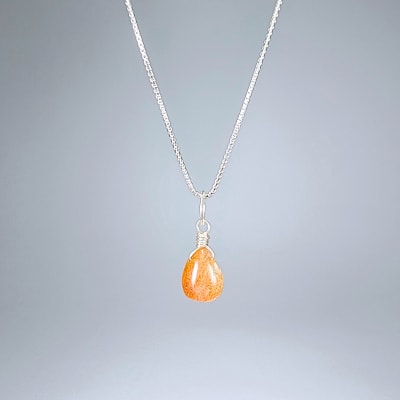 Colgante Mini De Piedra Sol en Gota de 9 mm1