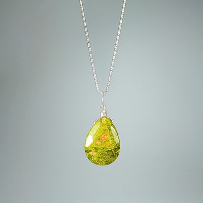 Colgante Mini De Unakita en Gota Facetada de 18 mm1