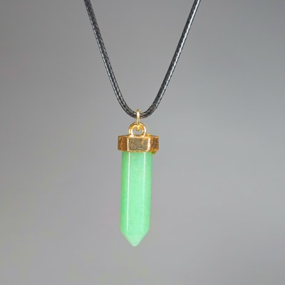 Colgante Punta Pulida De Aventurina Verde Y Fantasía Dorada de 30 mm1