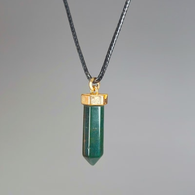 Colgante Punta Pulida De Jaspe Verde Y Fantasía Dorada de 30 mm1