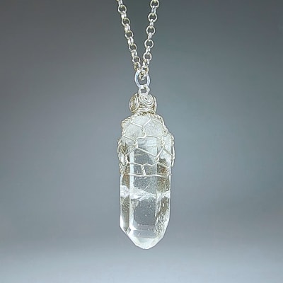 Colgante Rejilla Flor De Cuarzo Cristal en Canalizador de 35 mm