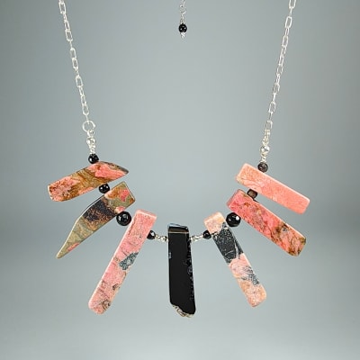 Collar Cuerpo De Rodonita Negra Y Ónix Negro de 43 cm