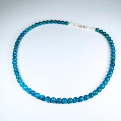 Collar De Apatita Azul de 44 cm