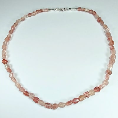 Collar De Cuarzo Fresa de 42 cm