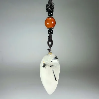 Colmillo De Cuarzo Turmalinado Y Fantasía Plateada1