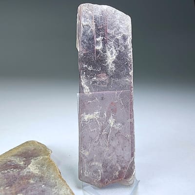Cristal Geométrico De Lepidolita de 5 cm