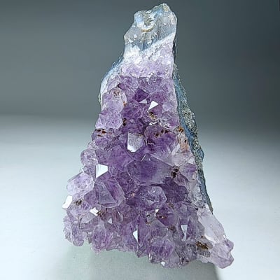 Drusa De Calcedonia Azul Y Cuarzo Amatista Lila de 7.8 X 4.2 cm1