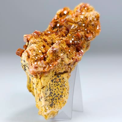 Drusa De Vanadinita de 5.9 X 3.1 cm1