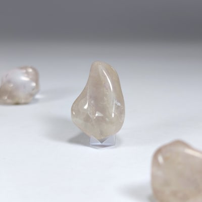 Gema De Cuarzo Amatista Gris de 2 cm