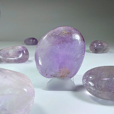 Gema De Cuarzo Amatista Lila de 3 cm