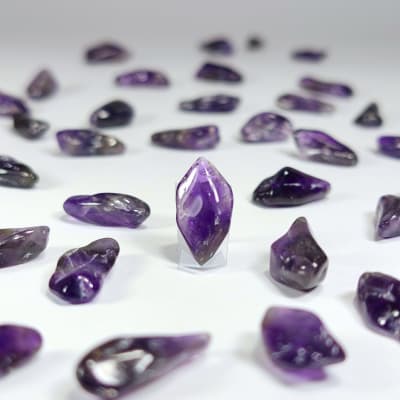 Gema De Cuarzo Amatista Ultravioleta de 2 cm