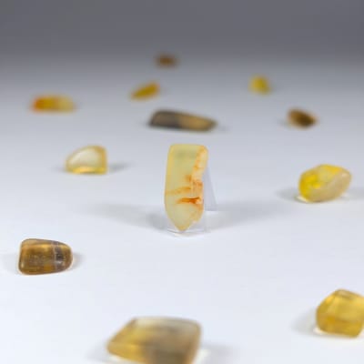 Gema De Fluorita Amarilla de 1 cm1
