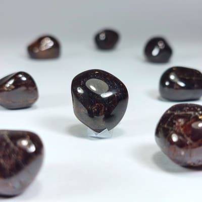 Gema De Granate Almandino de 3 cm