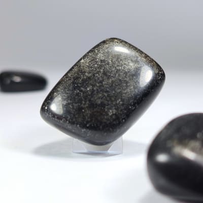 Gema De Obsidiana Con Destellos Plateados de 3 cm1