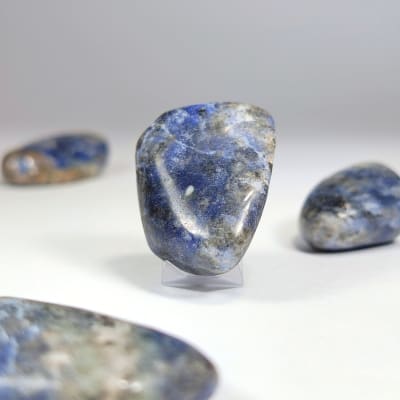 Gema De Sodalita Azul de 4 cm