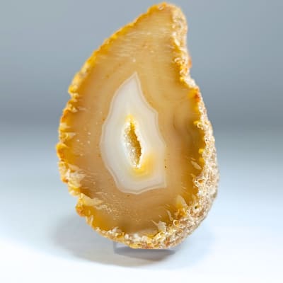 Geoda De Calcedonia Amarilla de 8 cm1