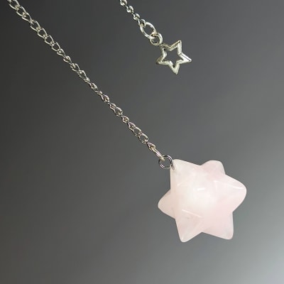 Péndulo Merkabá De Cuarzo Rosa Claro de 30 mm