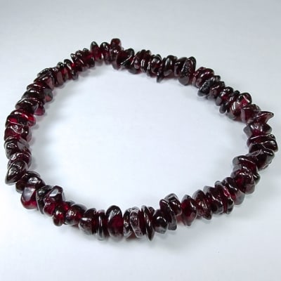Pulsera De Granate Almandino Irregular de 4 mm1
