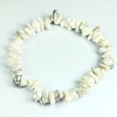 Pulsera De Howlita Irregular de 6 mm1