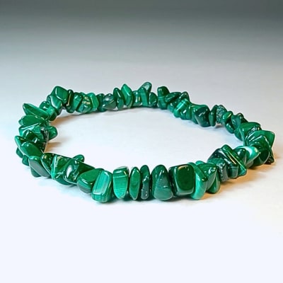 Pulsera De Malaquita Irregular de 4 mm7