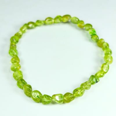Pulsera De Peridoto en Porotos de 5 mm1