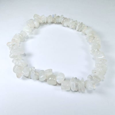 Pulsera De Piedra Luna Blanca Con Destello Azul Irregular de 6 mm