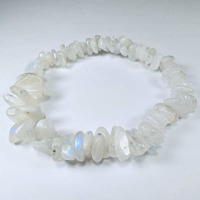 Pulsera De Piedra Luna Blanca Con Destello Azul Irregular de 8 mm