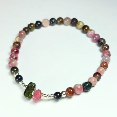 Pulsera De Turmalina Multicolor en Perlas de 4 mm