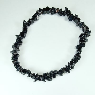 Pulsera De Turmalina Negra Irregular de 4 mm1