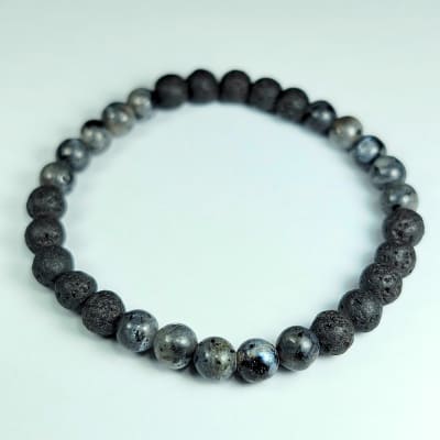 Pulsera Intercalada De Larvikita Y Piedra Volcánica en Perlas de 6 mm1