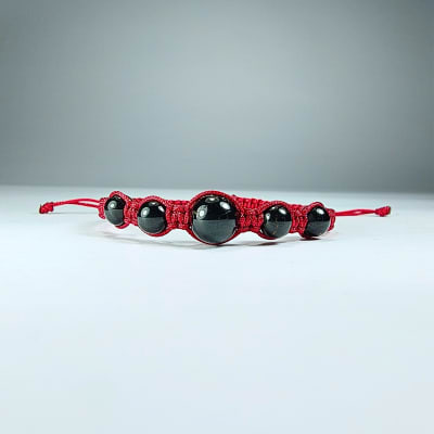 Pulsera Tejida Rojo De Turmalina Negra en Perlas desde 6 mm