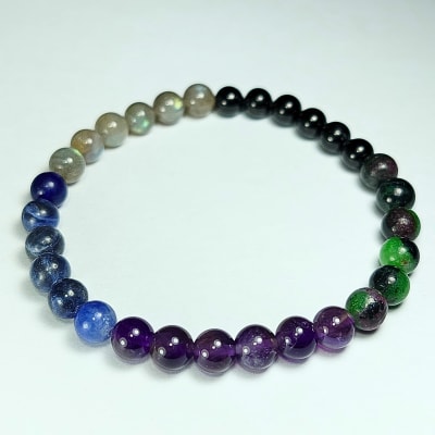 Pulsera Verdad en Perlas de 6 mm1