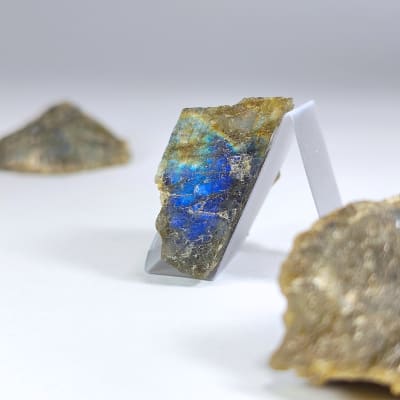 Trozo De Labradorita Verde de 3.5 cm