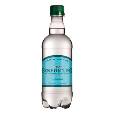 Agua Benedictino con gas