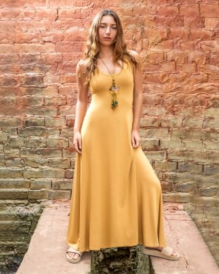 BRISA LONG DRESS OCRE1