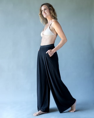 STREET BLACK PANTS