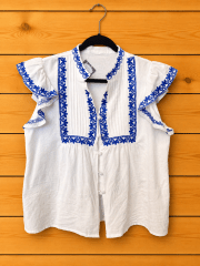 Blusa blanca manga corta bordados