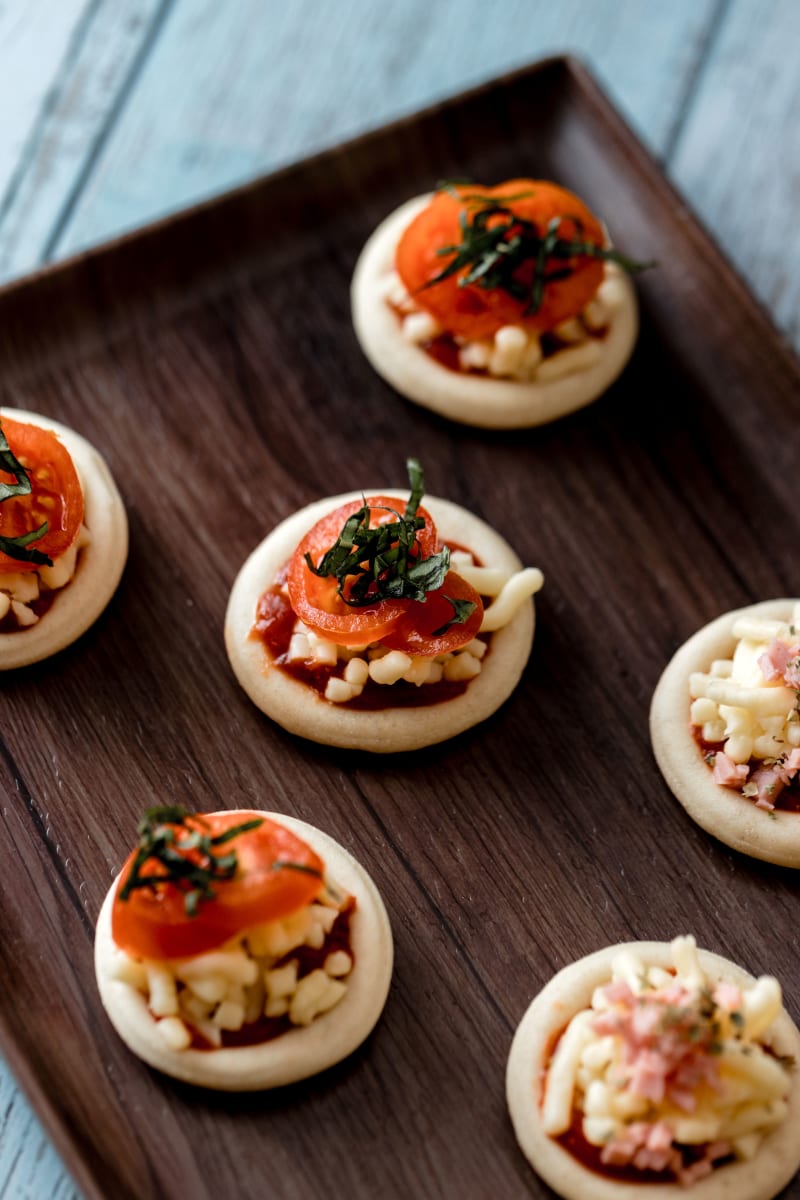 Mini Pizzas Tomate Albahaca1