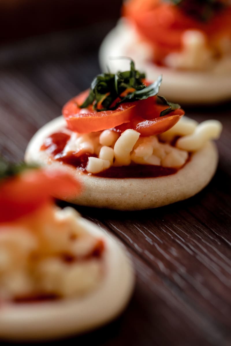 Mini Pizzas Tomate Albahaca3