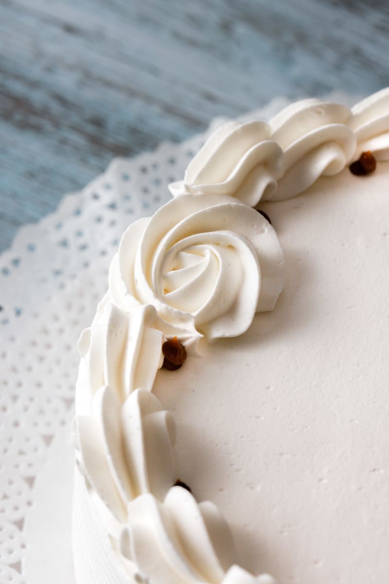 Torta Bizcochuelo Manjar Cubierta Crema2