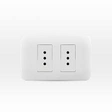 TOMA CORRIENTE DOBLE 10A 250V BLANCO ARMADO LEXO